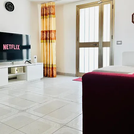 Domus Aurea - Intero Ed Indipendente Con Giardino Appartamento *