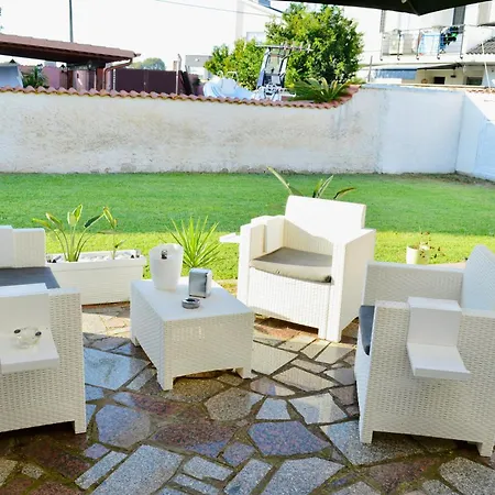 Appartamento Domus Aurea - Intero Ed Indipendente Con Giardino *