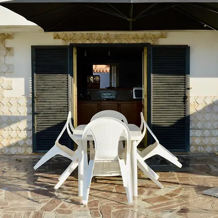 Apartment Domus Aurea - Intero Ed Indipendente Con Giardino